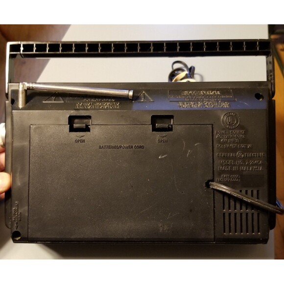 Vintage General Electric TV Sound WB/AM/FM Radio Receiver Model 7-2945A Working - Picture 7 of 12